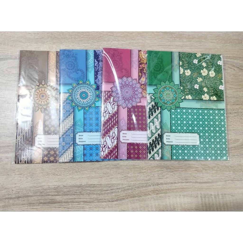 

Sampul Buku Tulis Kwarto (SIDU) Simpaty Motif Ornament Isi 20 pcs