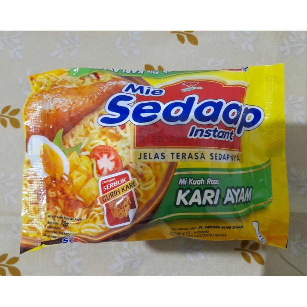 

MIE SEDAAP KUAH KARI AYAM 72g