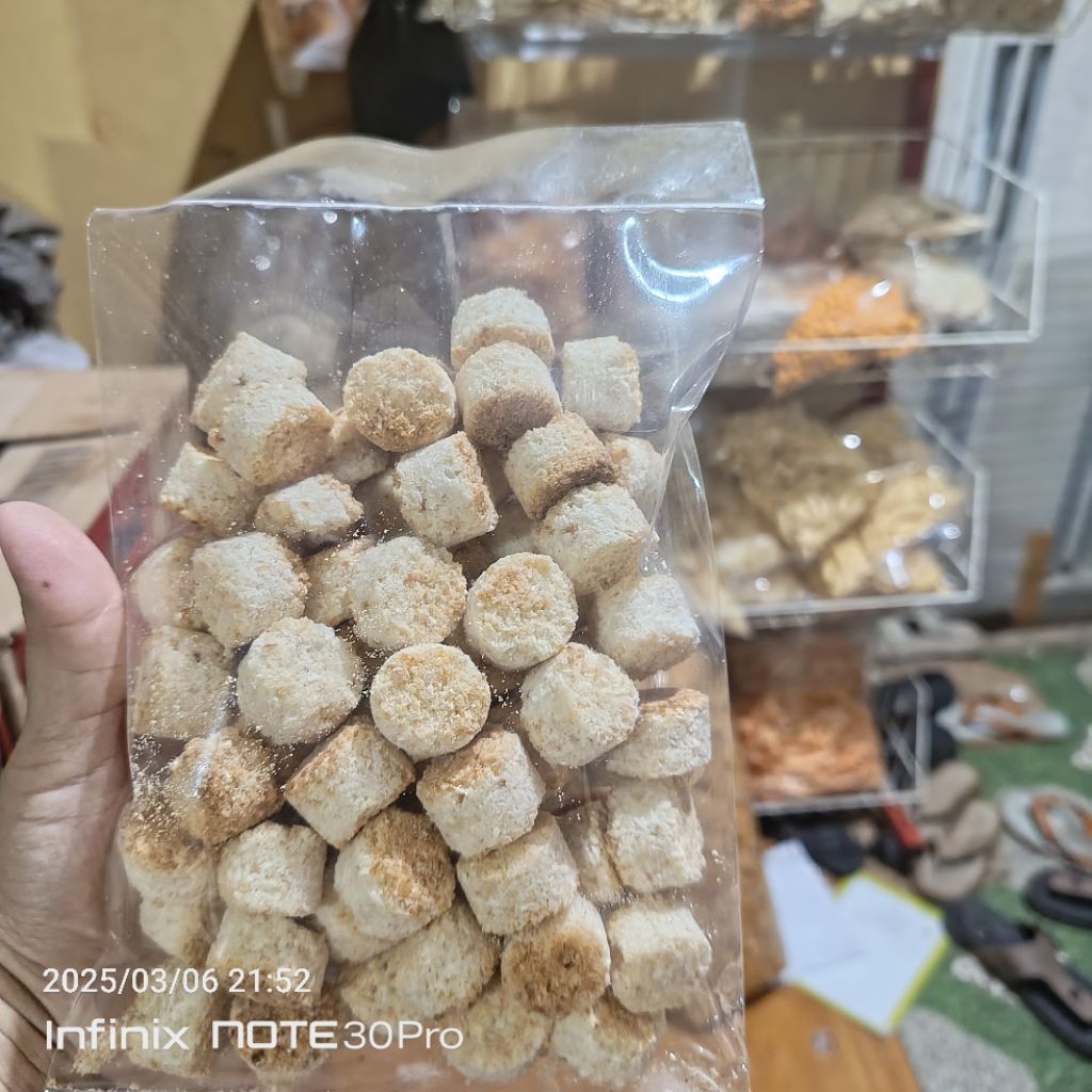 

Kue Sagon Kelapa 250gr