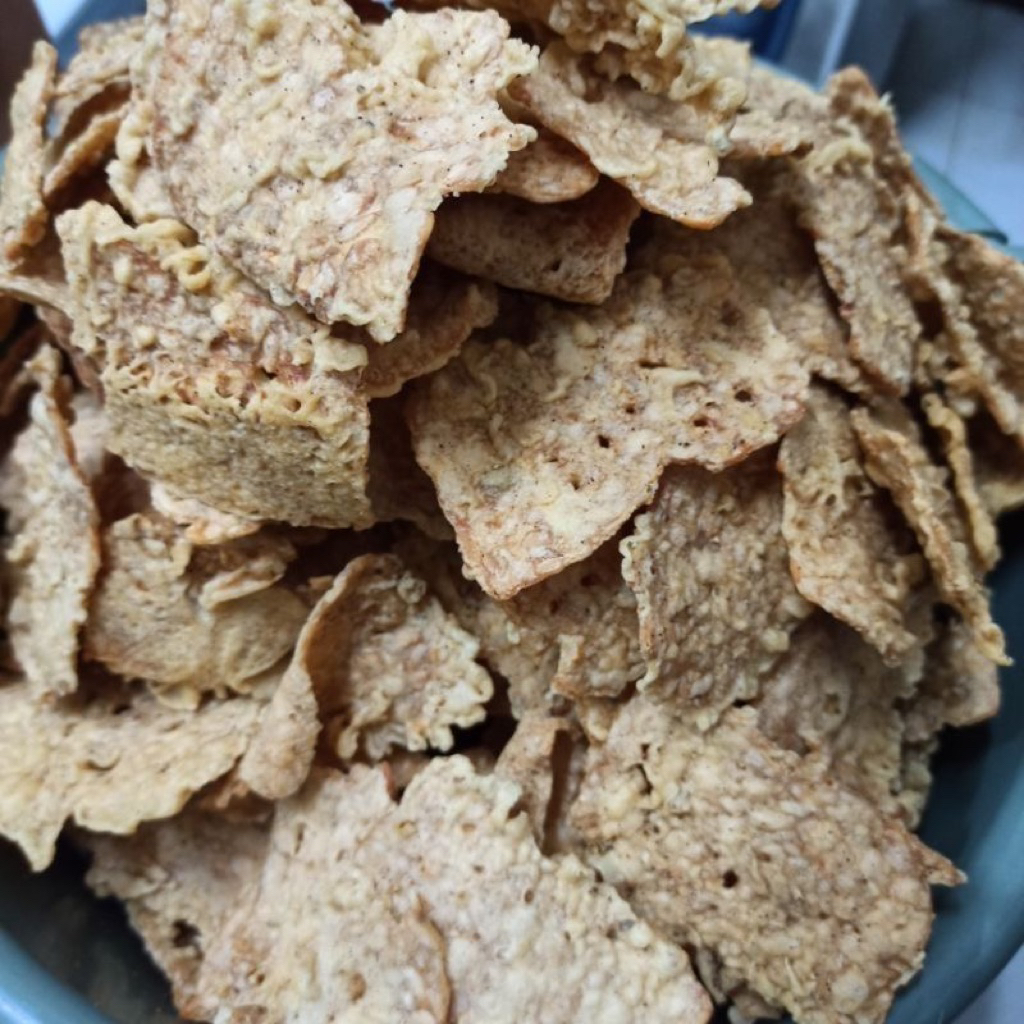 

KERIPIK KRIPIK TEMPE JOGJA RENYAH MURAH oleh oleh jogja 250 gram