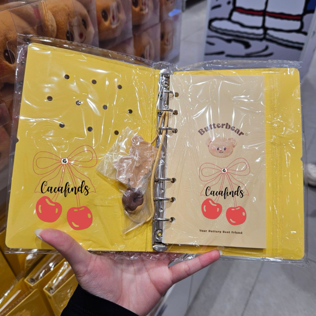 

MINISO x Butterbear‼️Holes Loose Leaf Book / Binder Jibbitz Charm Butterbear Collection (17x9,5cm)