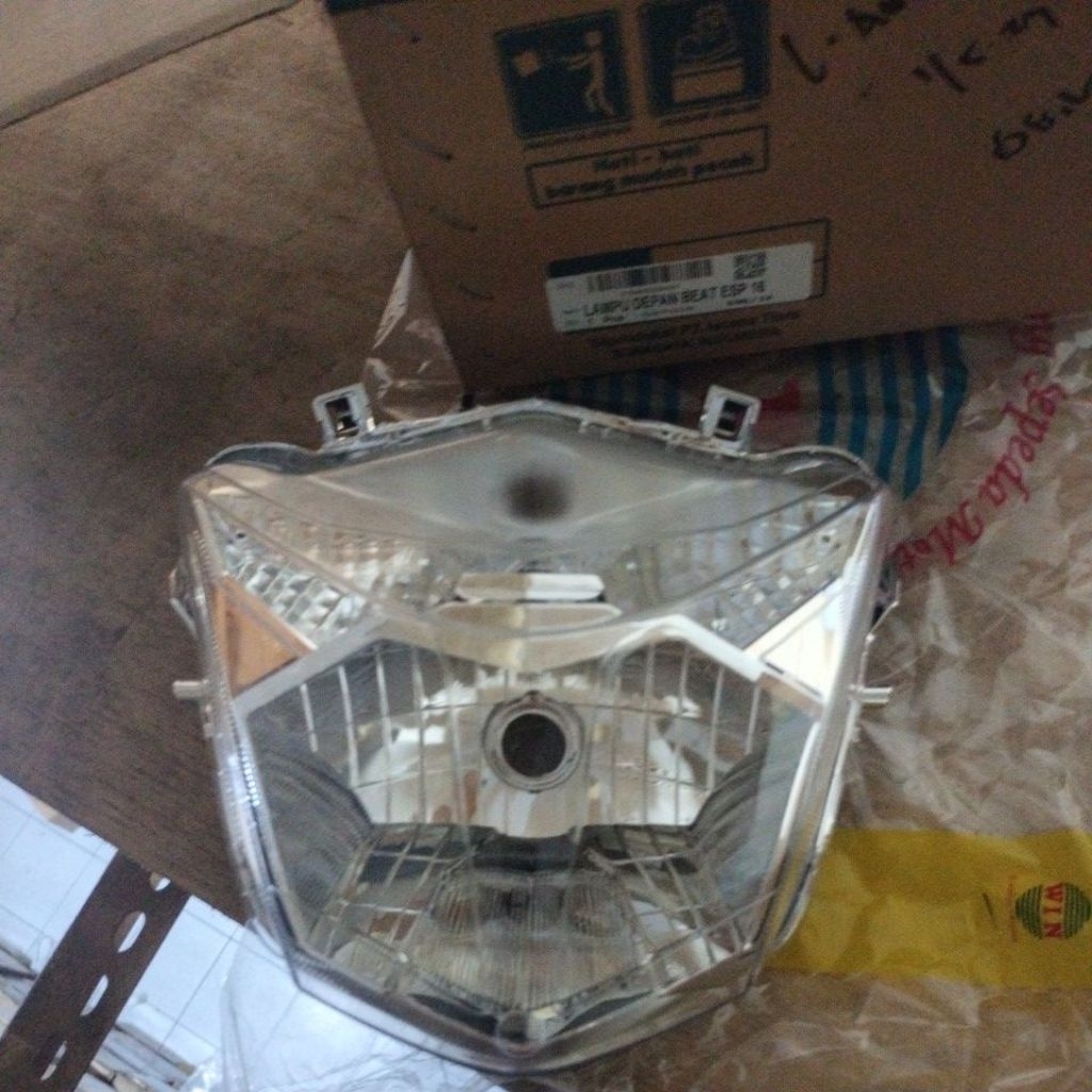 reflektor lampu depan head lamp headlamp beat fi esp 2016 win