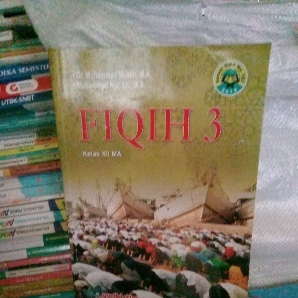 buku fiqih kelas 12 penerbit Yudhistira