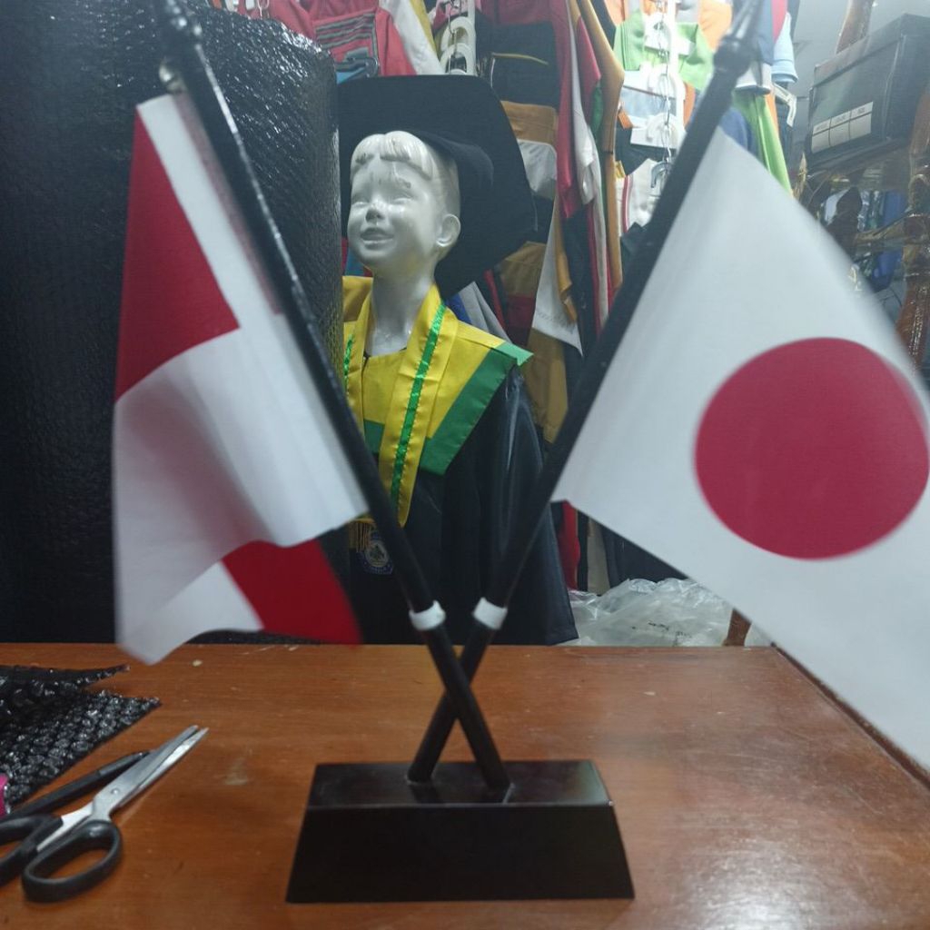 BENDERA MEJA JEPANG / BENDERA JEPANG MEJA + TIANG KAYU SILANG