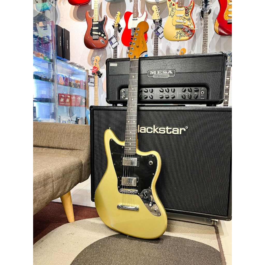 FENDER JAGUAR BLACKTOP