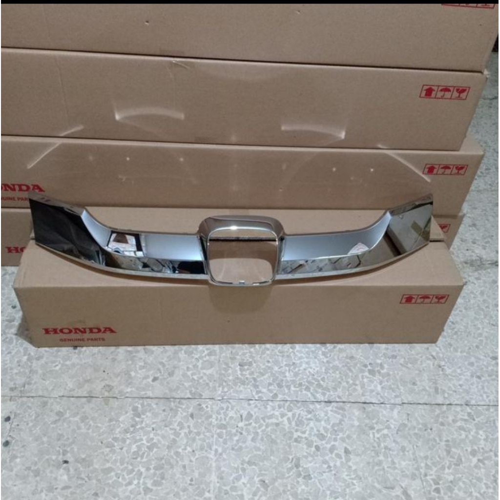 grill chrome Honda Mobilio E 2014-2017 genuine
