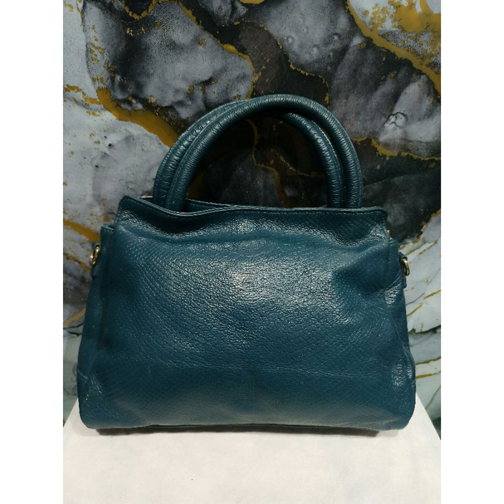 Guy Laroche