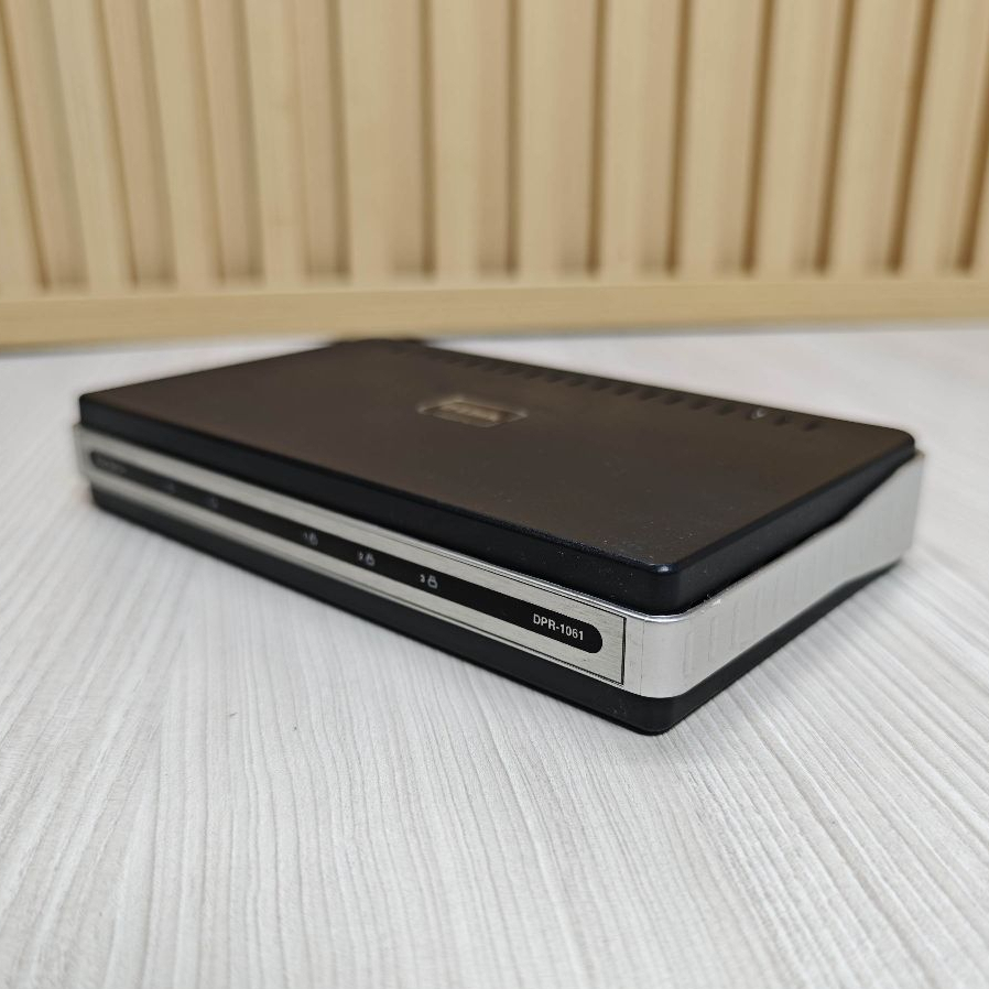 D-LINK DPR-1061 Print Server