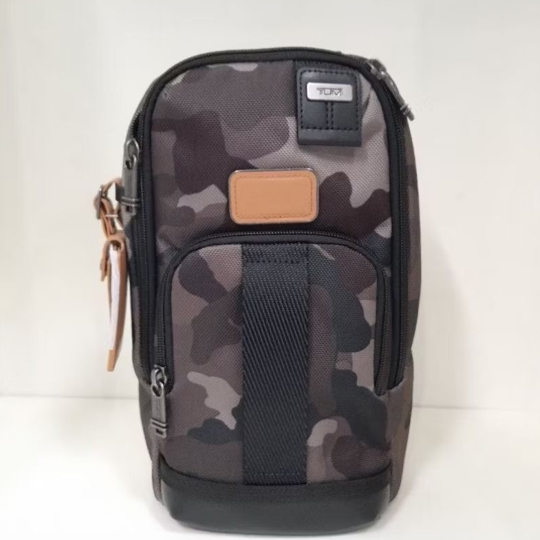 Fife slim sling bag KCMO Ori...