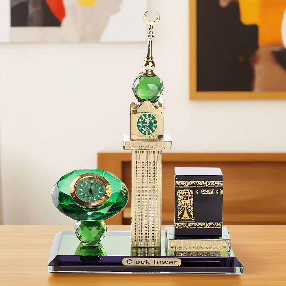 Miniatur kristal Ka’bah Menara Jam Tower Mekah