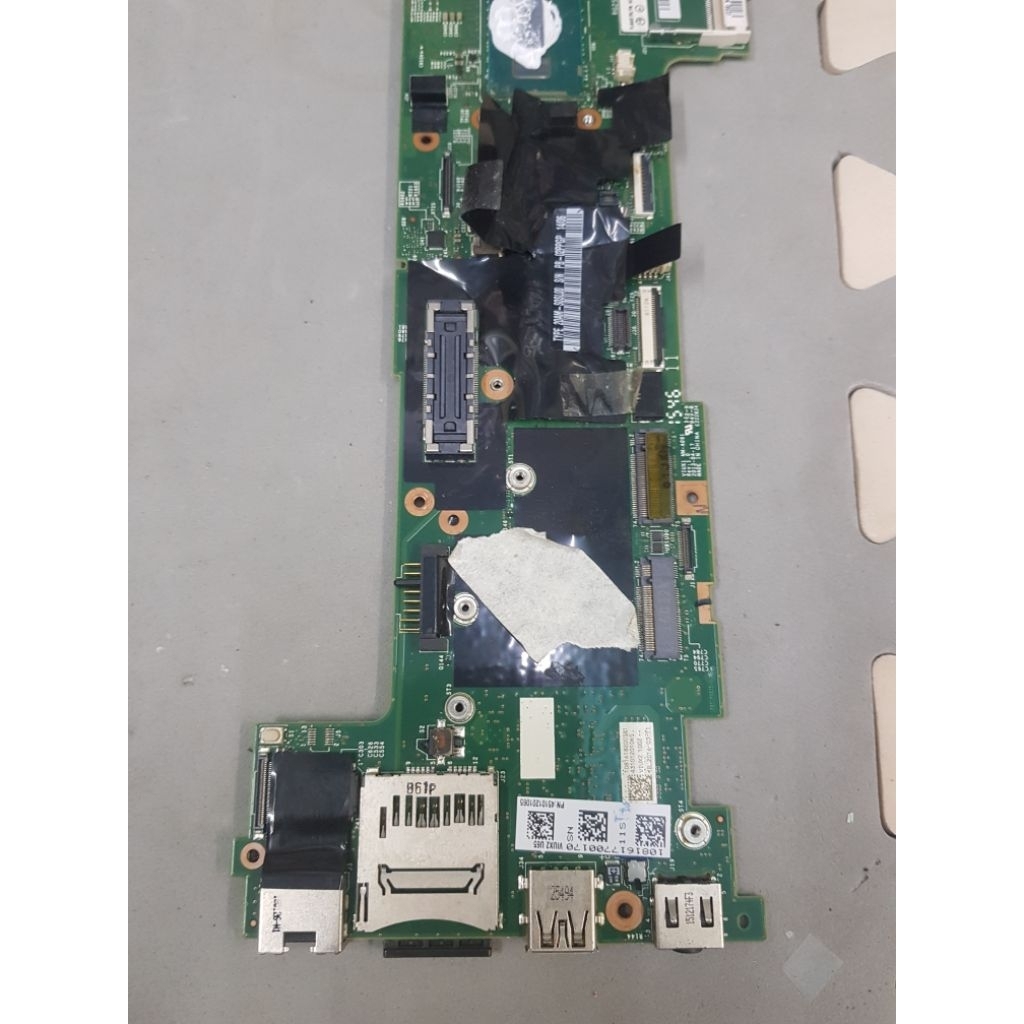 Mainboard  lenovo X240 tidak tampil