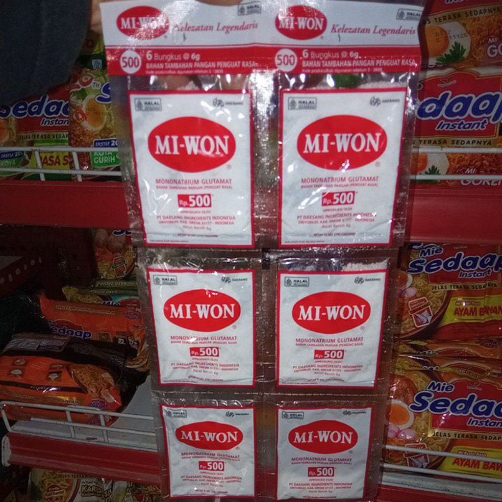 

[1 renteng isi 6 saset] MI-WON 500 an MICIN PENGUAT RASA MAKANAN