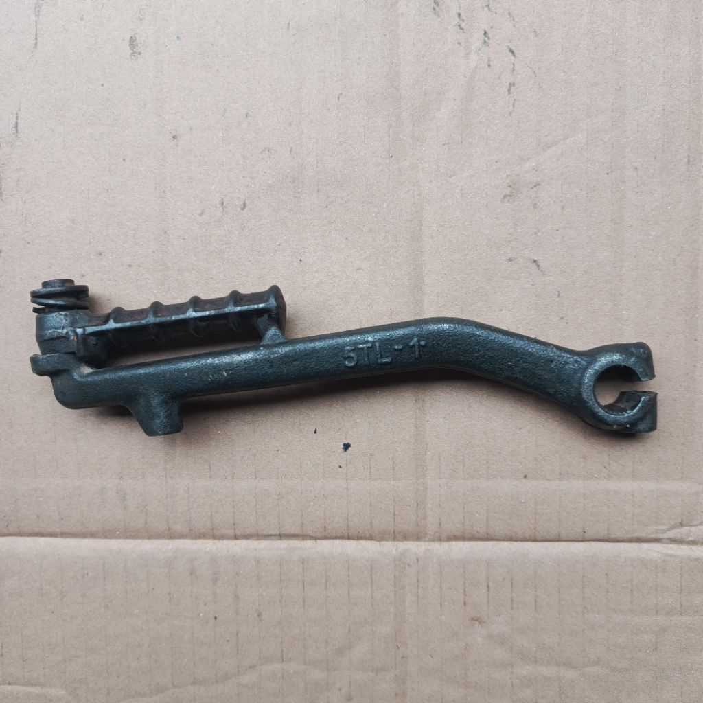 PEDAL SELAHAN KICK STARTER MIO SPORTY SMILE SOUL FINO KARBU ORIGINAL