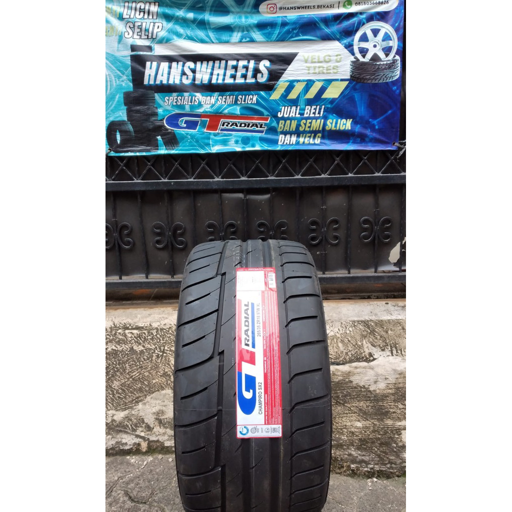 GT RADIAL CHAMPIRO SX2 265 35 18