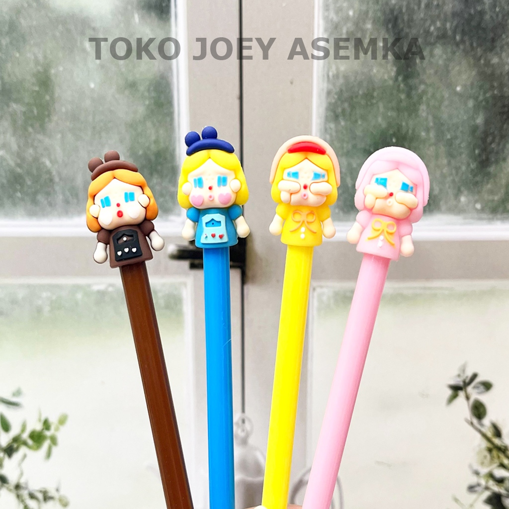 

PEN CRY BABY MOLLY POP MART PENA BOLPEN BONEKA PULPEN BOLPEN TINTA GEL ALAT TULIS