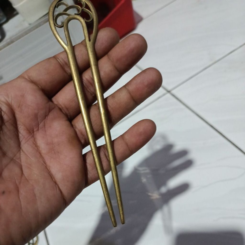 tusuk konde kuningan lawasan