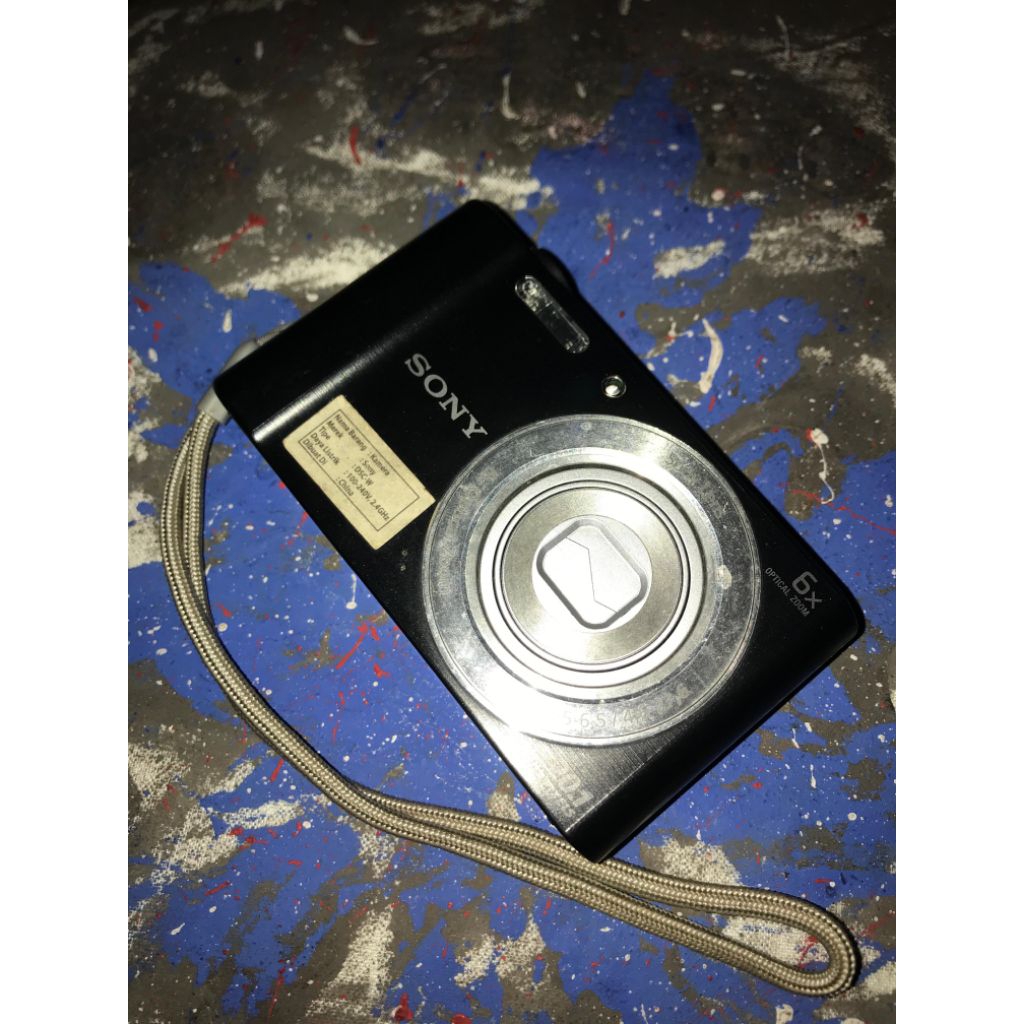 kamera digital Sony Cyber-shoot DSC W810