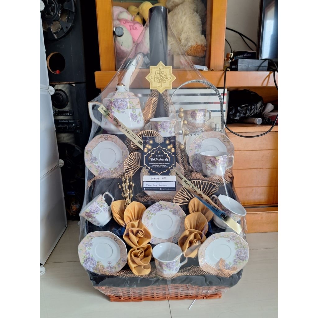 

hampers cantik/ hampers piring/ gelas / keramik