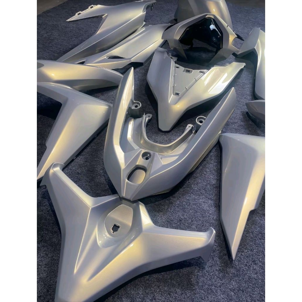 Cat motor warna liquid silver/ silver lembayung gold jenis PU original  jual 1 paket silver + lembay