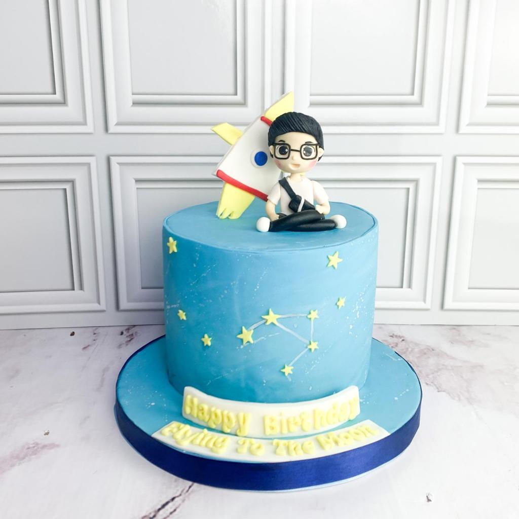 

Kue Ulang Tahun/Birthday Cake/Kue Ultah tema Astronot/Kue Astronot/Kue Birthday jakarta