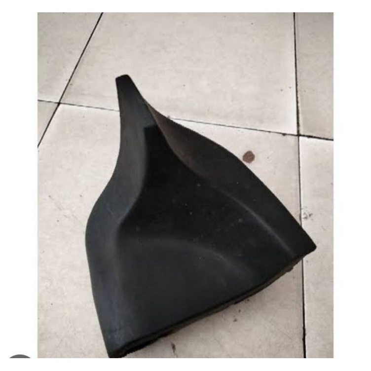 KODE C47O karet foot step injakan samping mobil kijang kapsul model ori