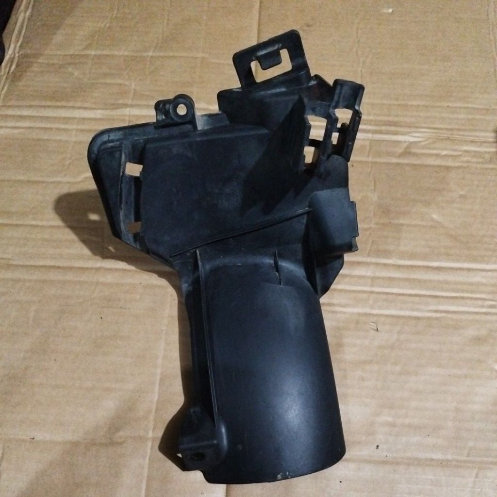 spakbor kolong Honda Vario 125 old ORI second copotan