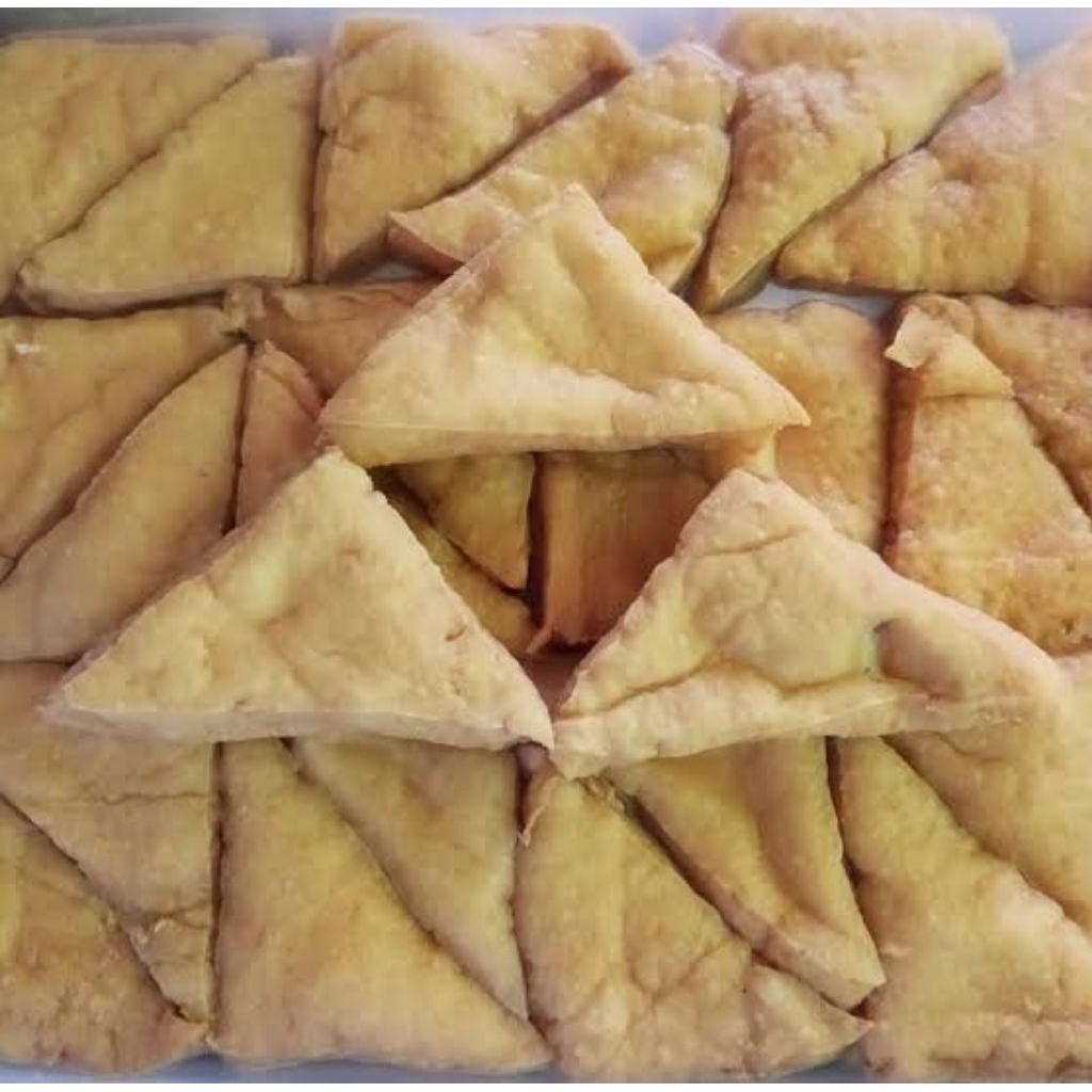 

Tahu coklat / Tahu goreng tebal / tahu segitiga