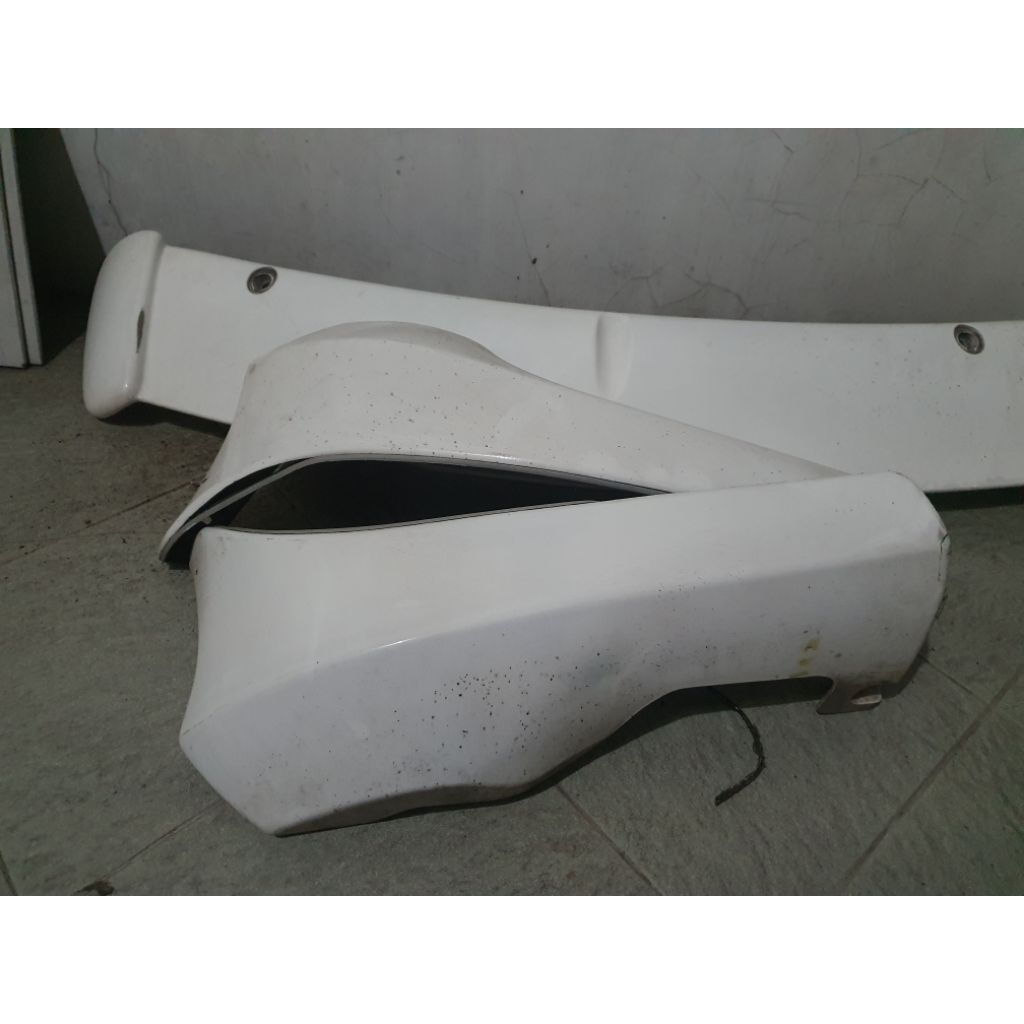 lips bemper belakang copotan yaris bakpao 2011 type E