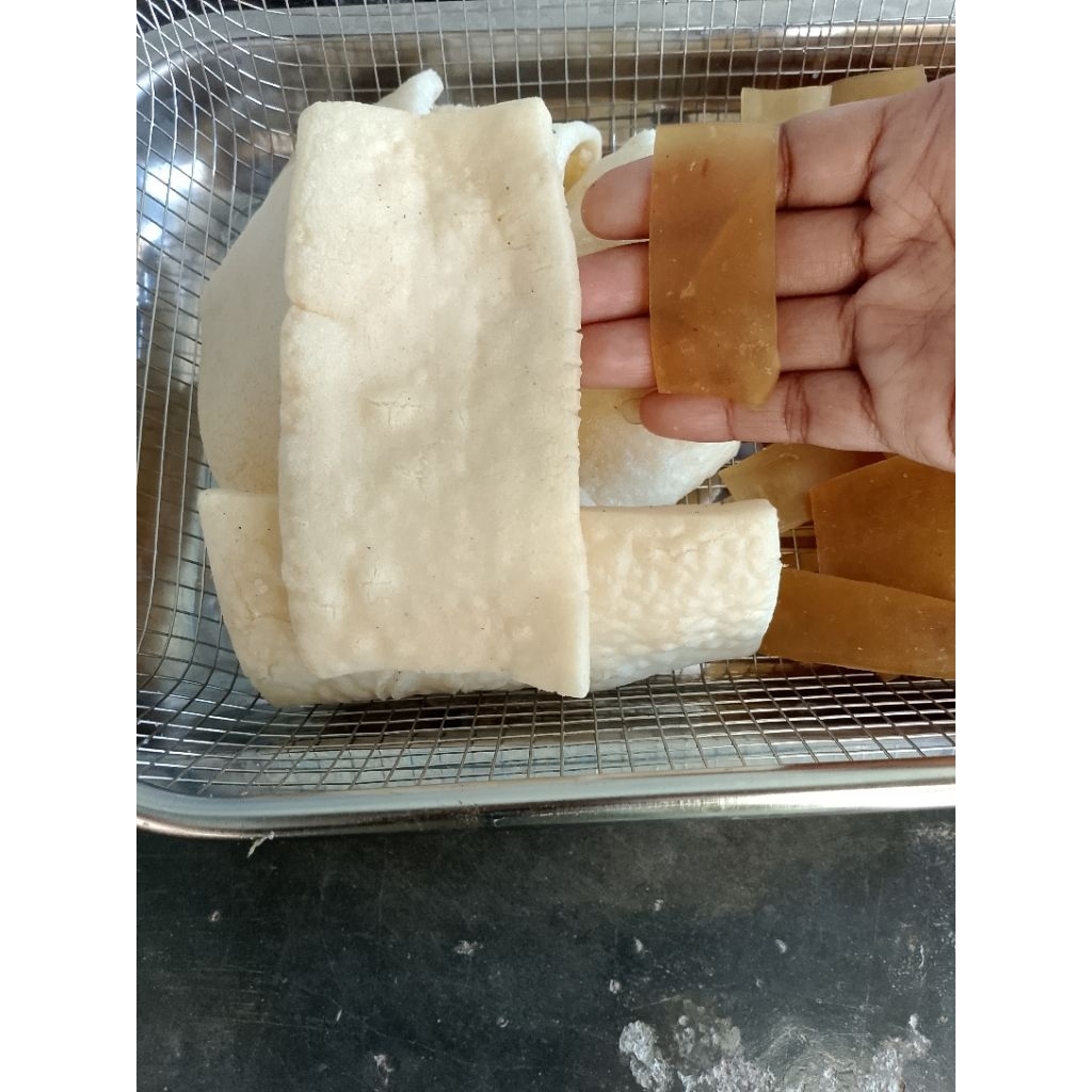 

kerupuk puli / kerupuk bawang khas malang