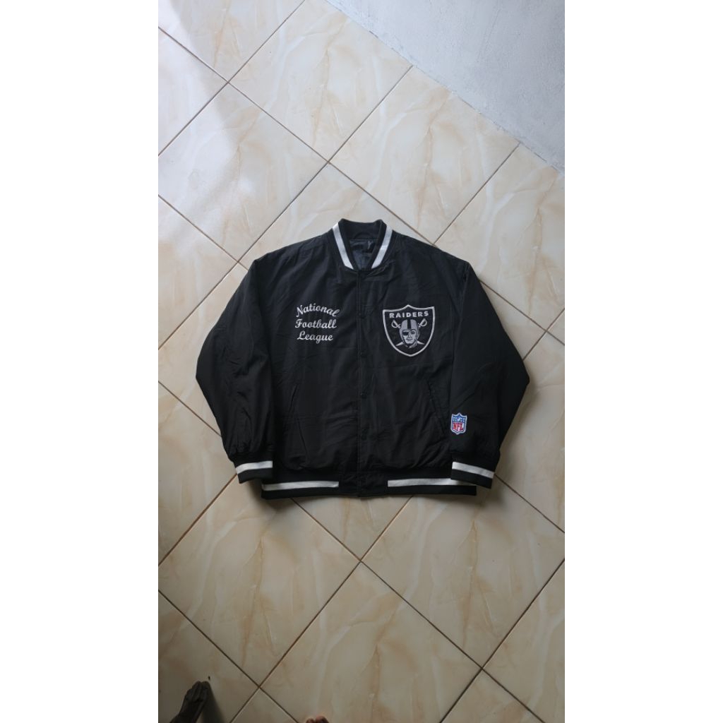 GU x raiders nfl jaket