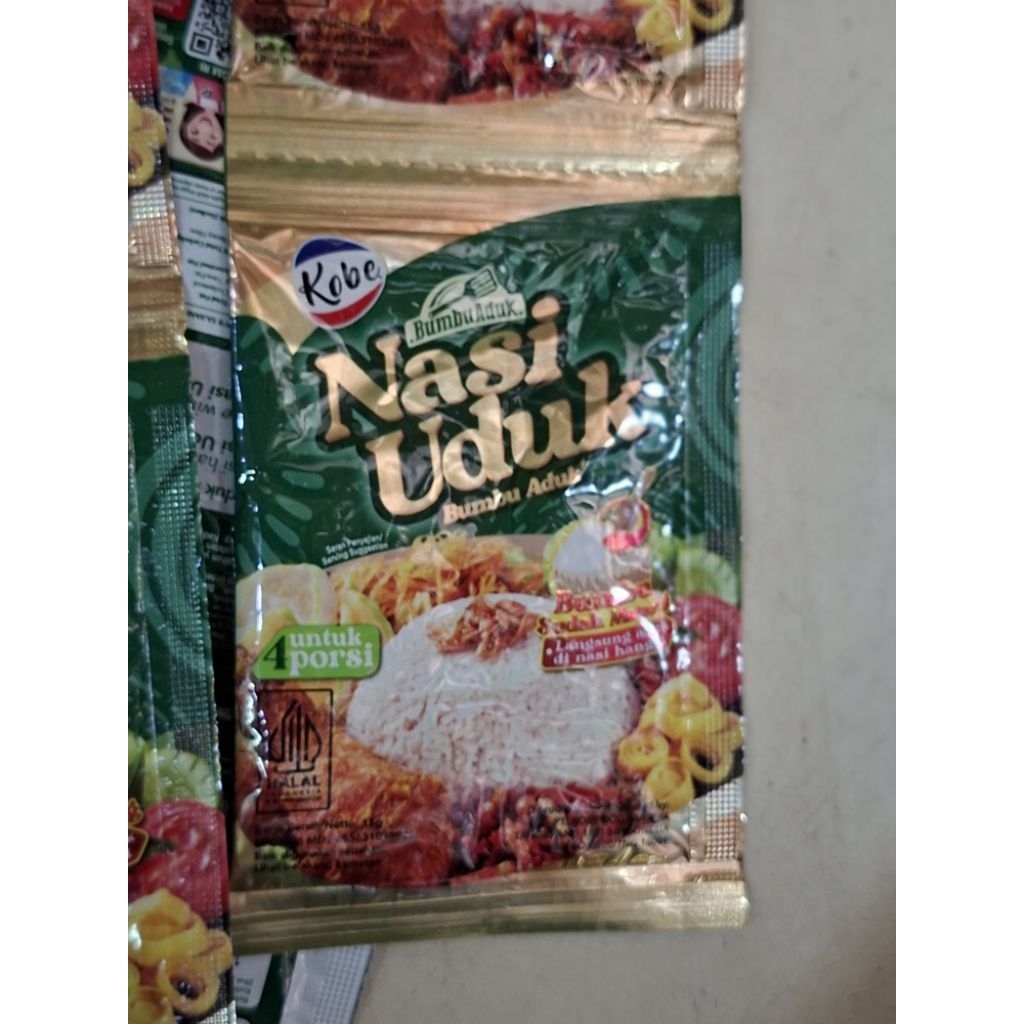 

BUMBU NASI UDUK DARI KOBE 1 renteng