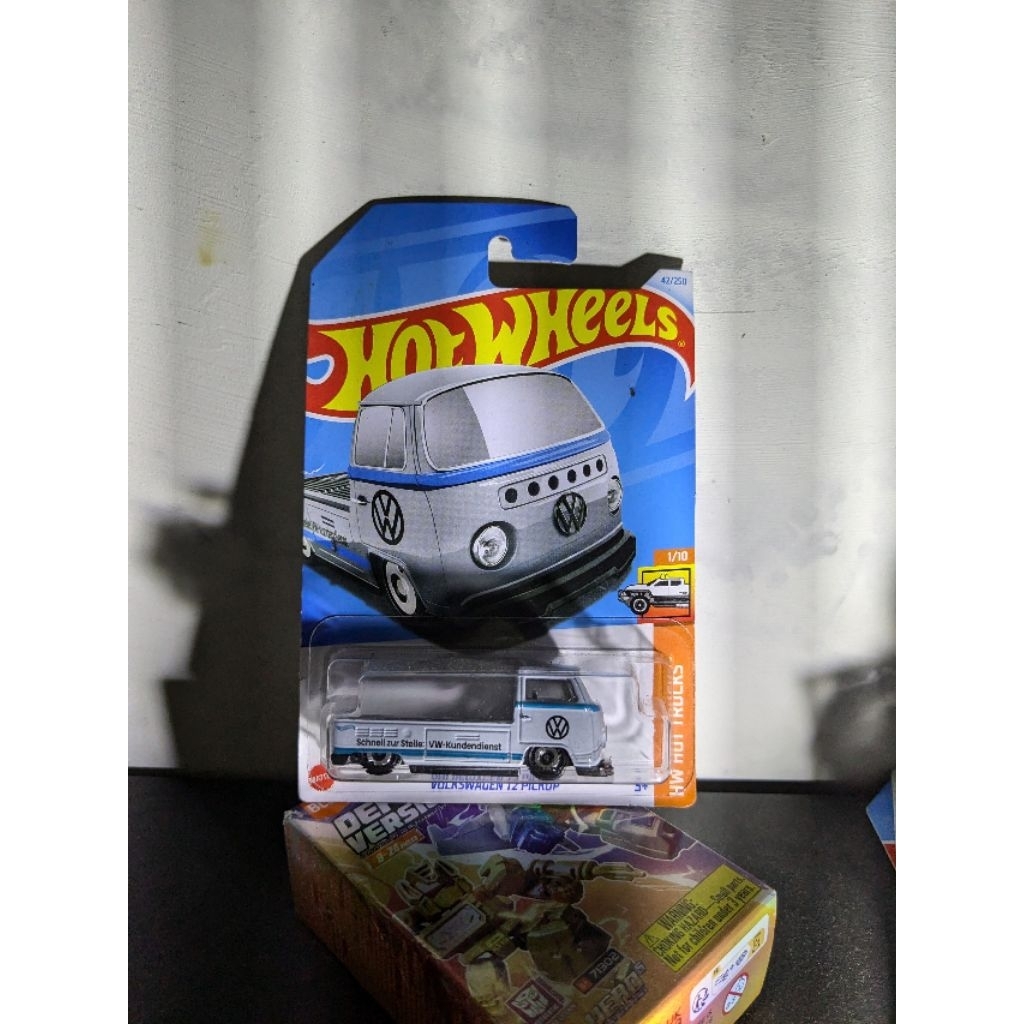 hot wheels T2 Pickup vw