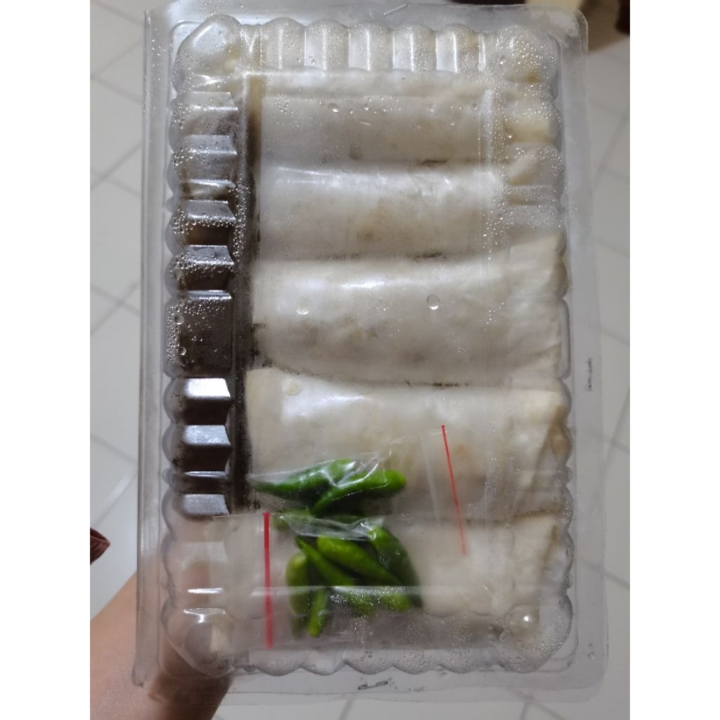 

Lumpia Semarang (isi 10 pcs+sambel cocolan dan rawit ijo)