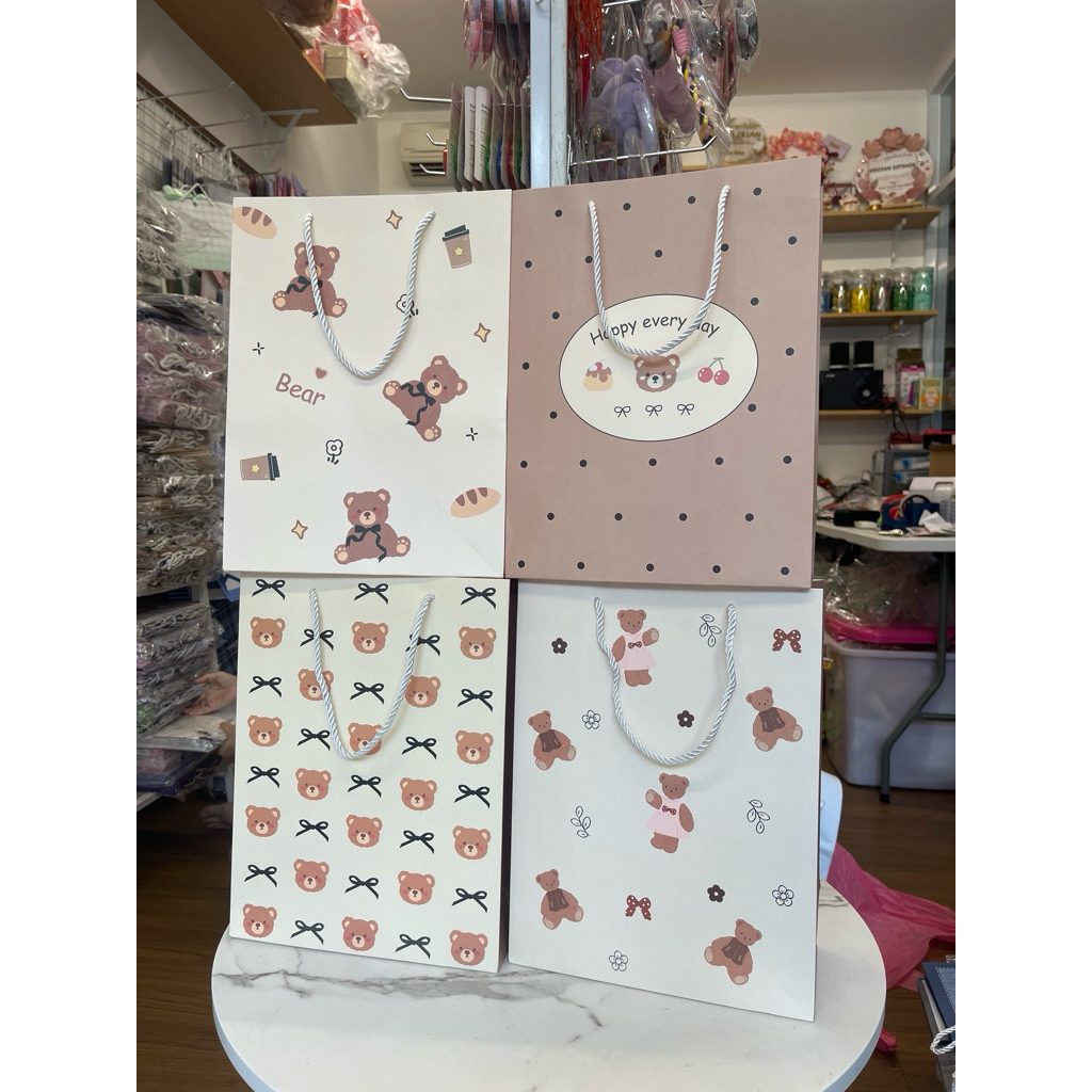 

Paper Bag Bear Lucu Tas Kado Karakter Hewan Beruang Bear Lucu Cream