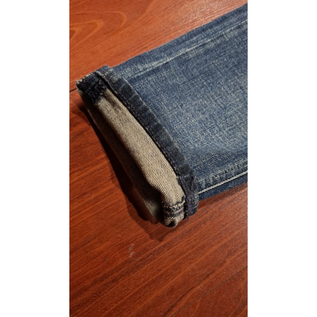 Nudie Skinny Lin Navy Lighting