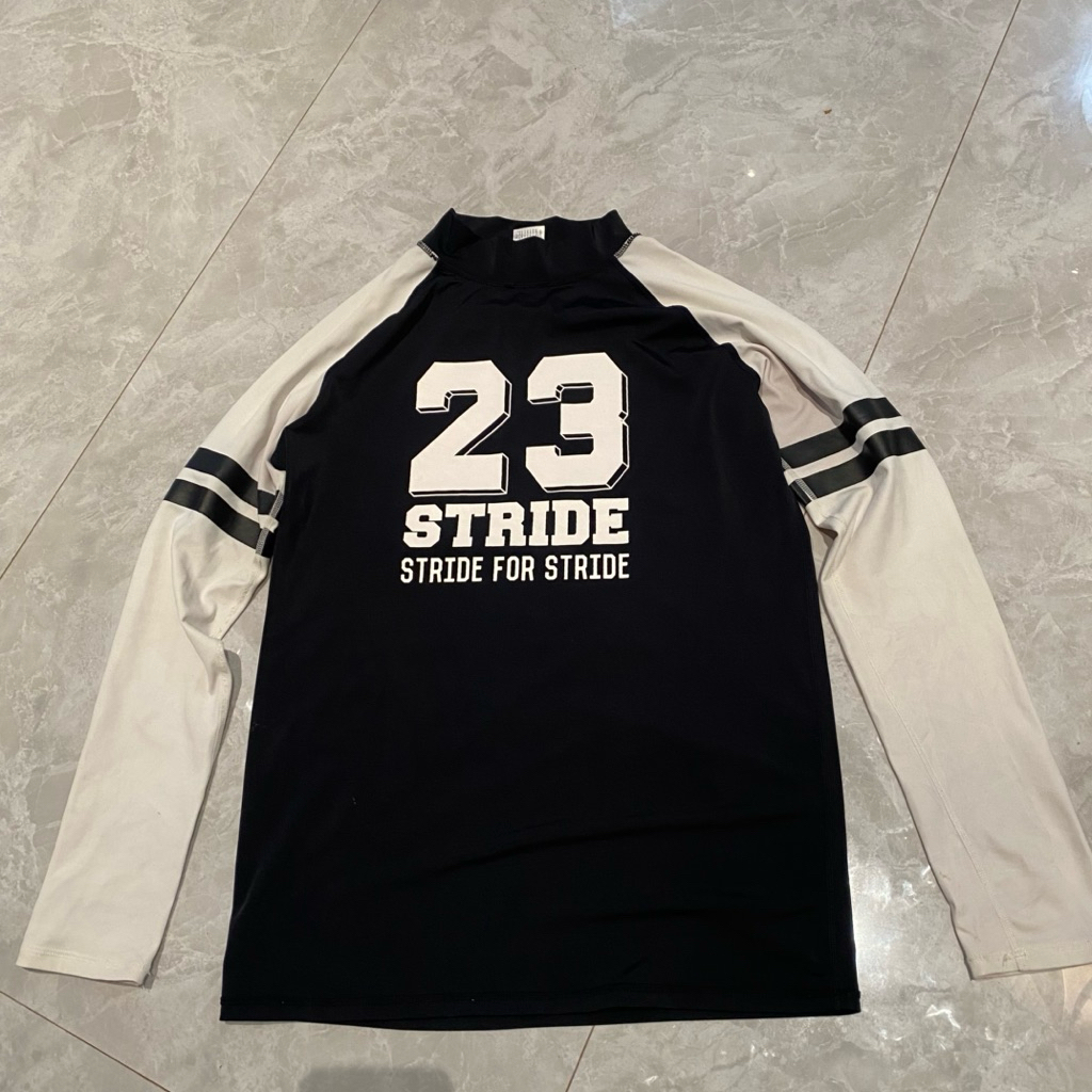 Diki Thrift | Atasan lengan panjang olahraga