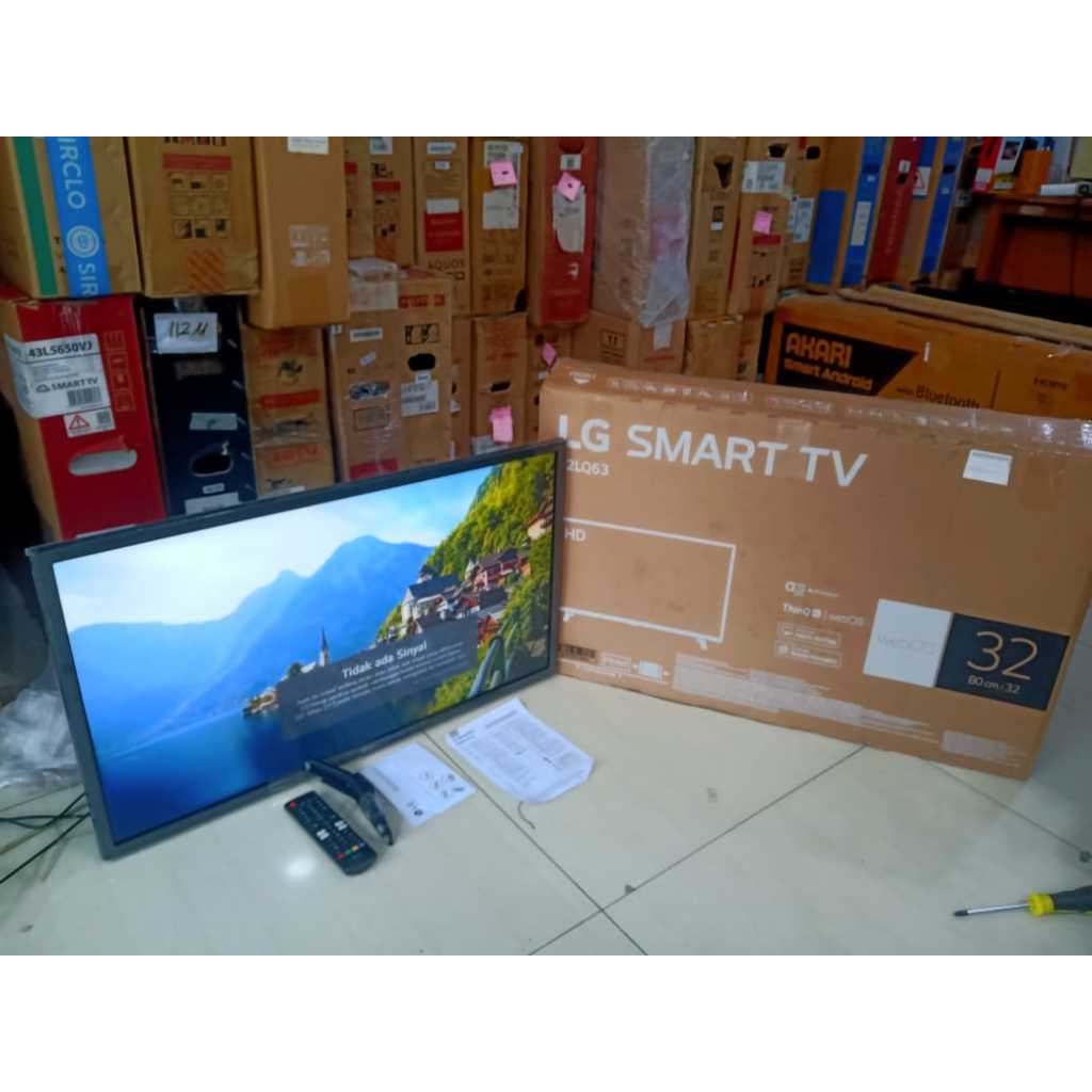 [+free palet kayu] TV LED SECOND SMART TV LG 32 INCH YOUTUBE WIFI NETFLIX HDMI USB KONDISI NORMAL SI