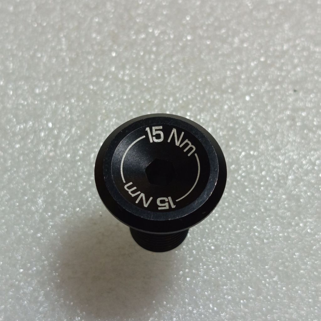 Baut Polygon collosus 15 Nm