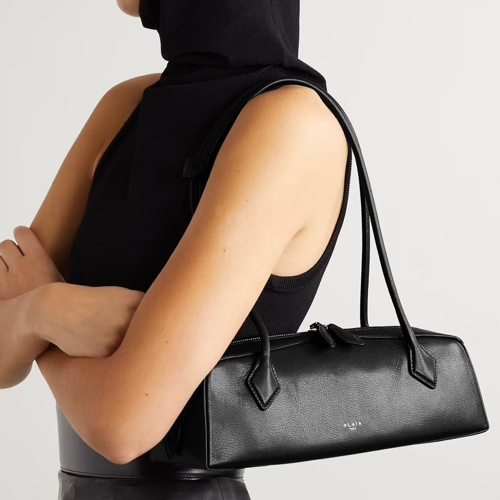 ALAIA Le Teckel Medium Shoulder Bag