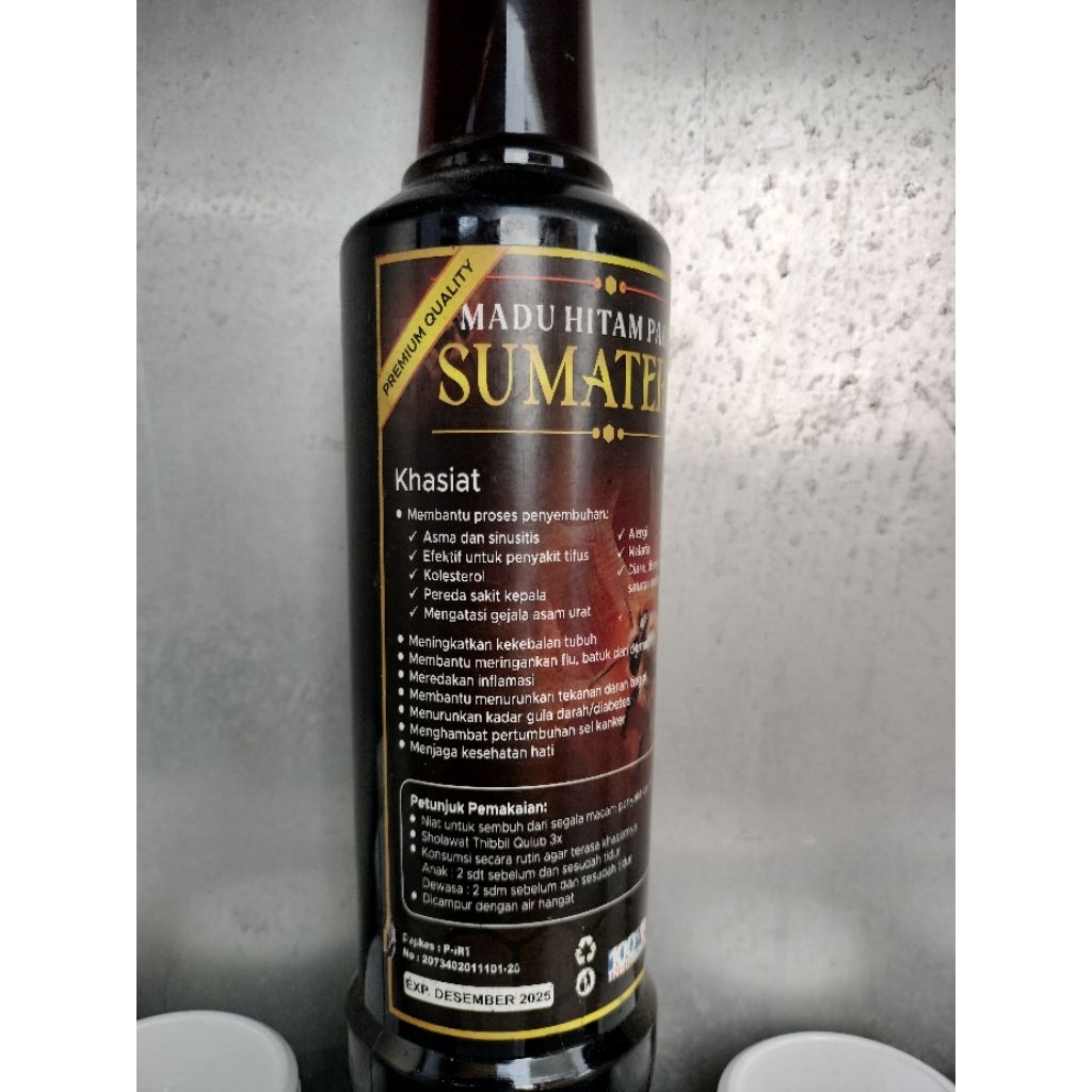

MADU HITAM PAHIT SUMATRA