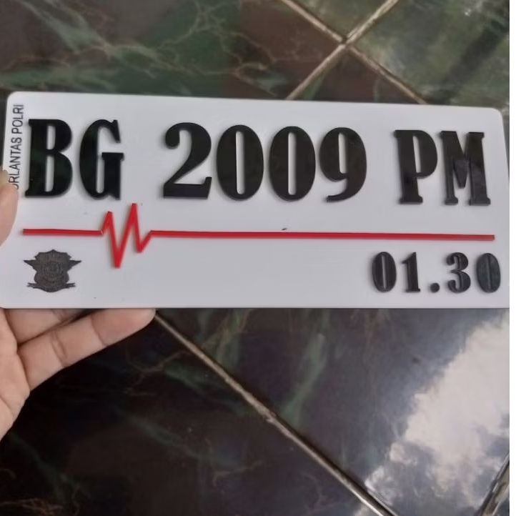 AKRILIK BAHAN  KERAJINAN BISA UNTUK Plat Nomor Timbul Akrilik Motor Baut Tanam / Plat Nomor Motor Va