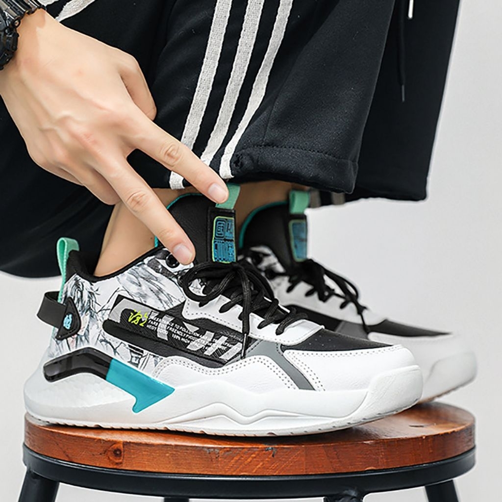 Sepatu Cowok Keren Outfit Sneakers Pria Kekinian Sepatu Motif Anime Terbaru