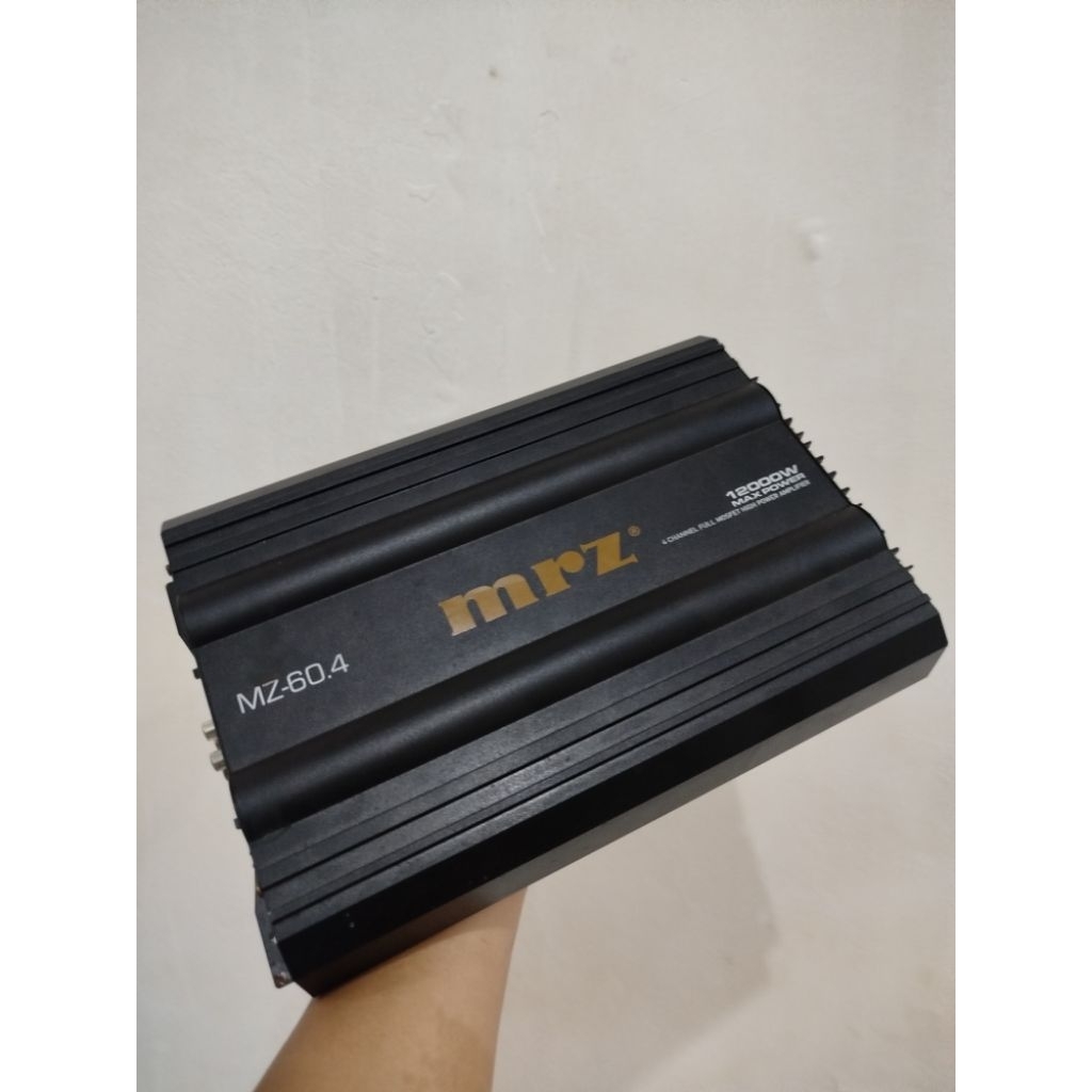 Power 4 CHANELL MRZ Amplifier