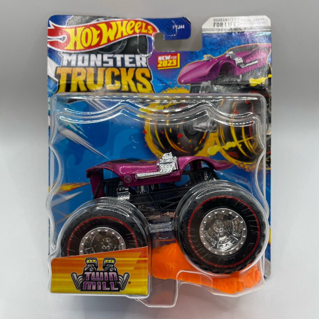 Hot Wheels Monster Trucks Twin Mill Treasure Hunt TH THS Chase Truck Hotwheels