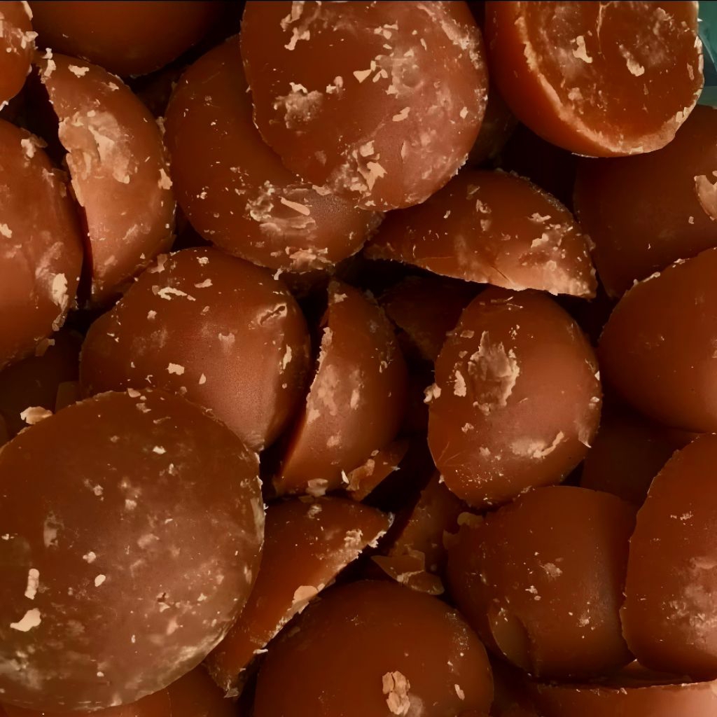 

Gula jawa / gula aren / gula merah / gula manis / harga/1kg /// Gula Merah Berkualitas Tinggi: Terlindungi, Higienis, Rasa & Aroma yang Menggoda