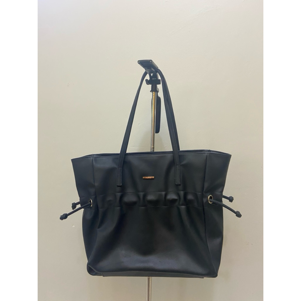 [PRELOVED] Totebag Merche Alita Black