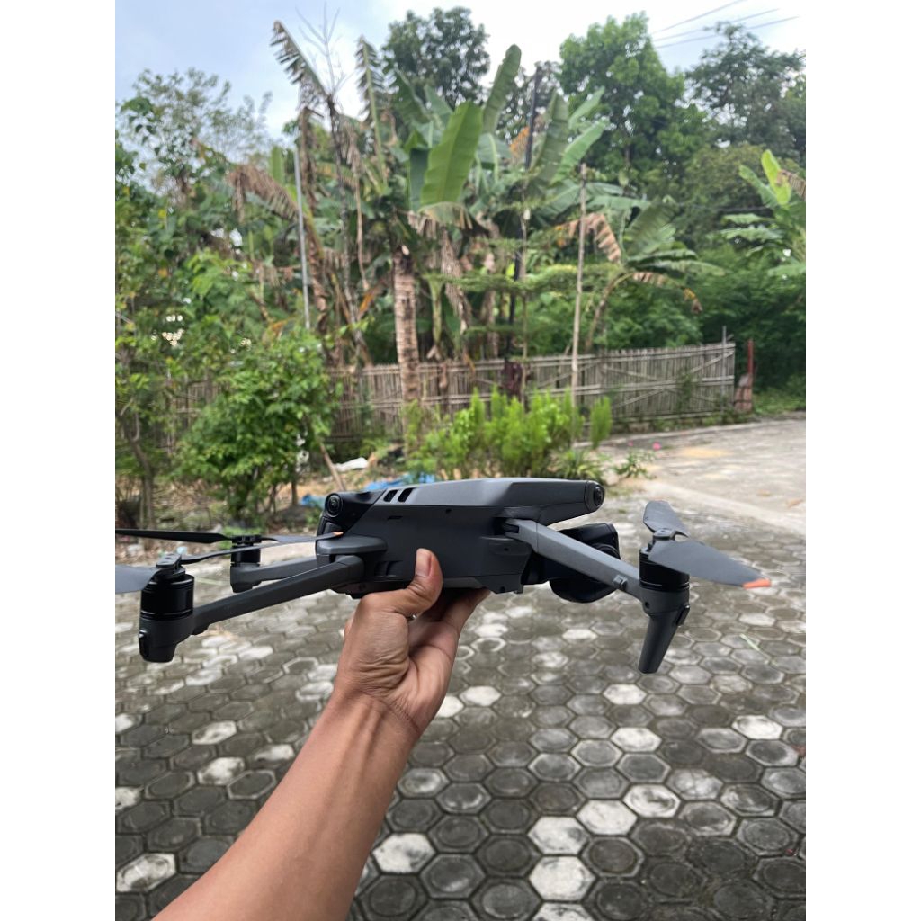 DRONE DJI MAVIC 3 PRO