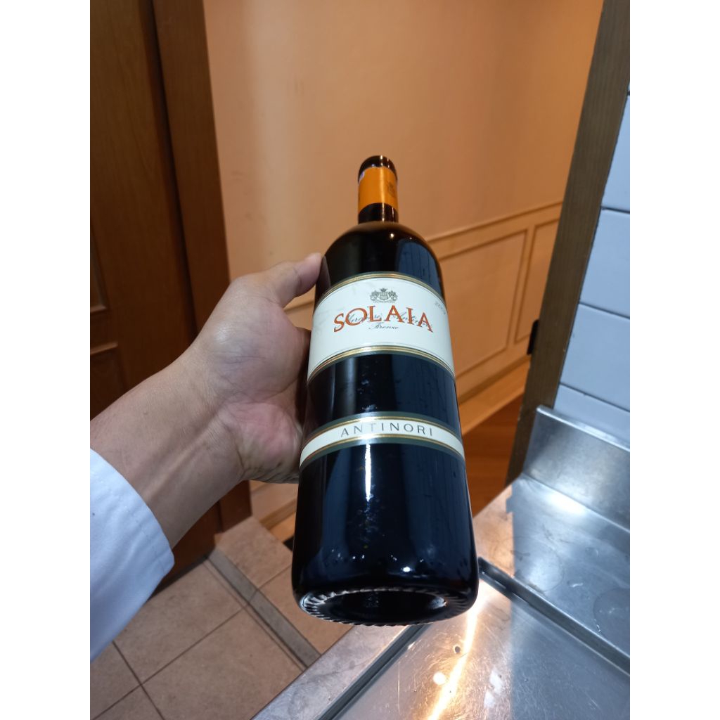 botol wine full tutup bekas / botol hiasan / botol pajangan / botol dekorasi