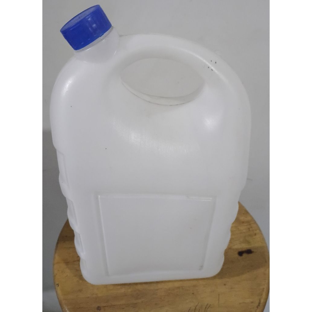 Jerigen Plastik 5Liter Kondisi Baru
