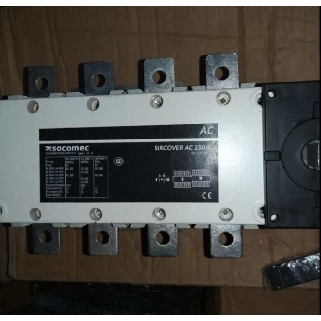 cos socomec 250A 4Pole